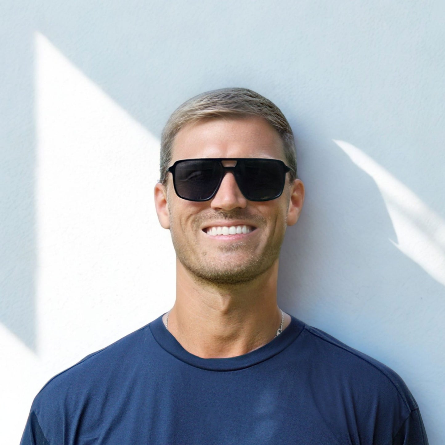 Black square shaped sunglasses with metal arms