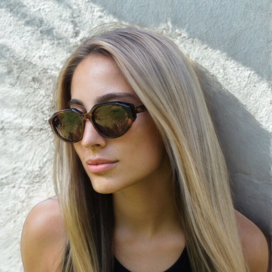 Geometric shaped sunglasses in brown demi with a brown lens